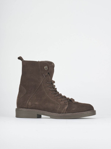 Botas militares tacón 2 cm marrón oscuro ante