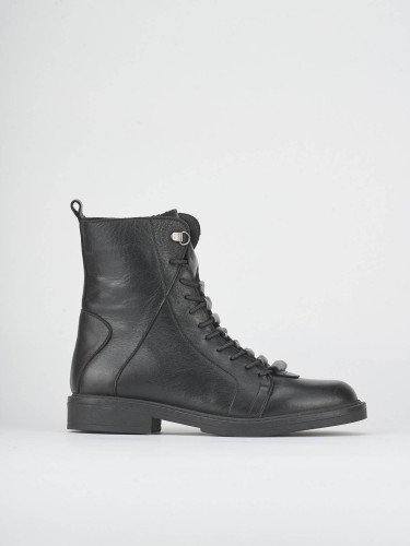 Combat boots heel 2 cm black leather