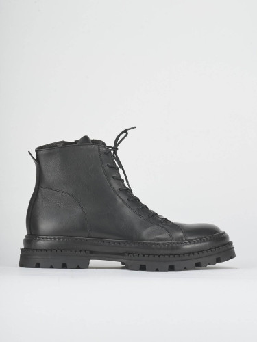 Combat boots black leather
