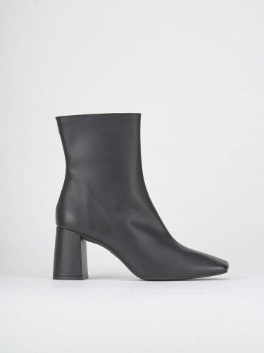 Stivaletti tacco 7cm pelle nero