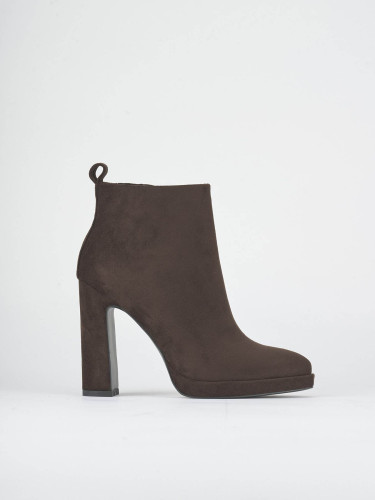 Botines de tacón alto tacón 11 cm marrón oscuro ante sostenible