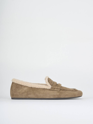 Mocasines tacón 1 cm beis ante