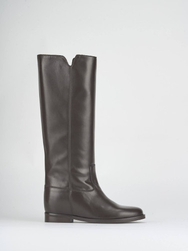 Botas de tacón bajo tacón 2 cm marrón oscuro cuero