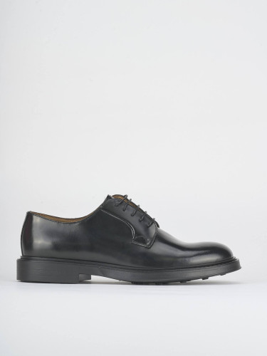Zapatos de cordones negro cuero