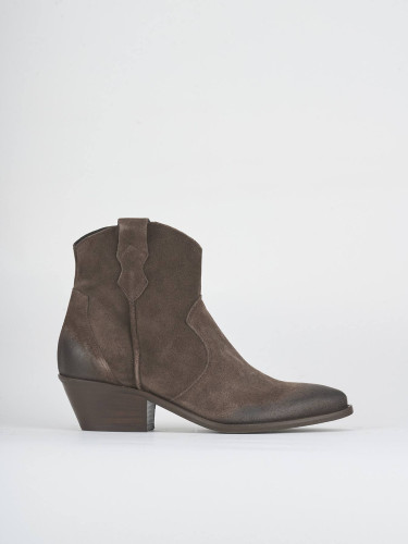 Stivaletti tacco 4cm camoscio marrone