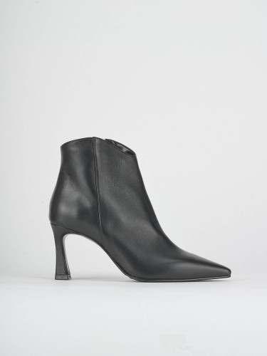 High heel ankle boots heel 8 cm black leather