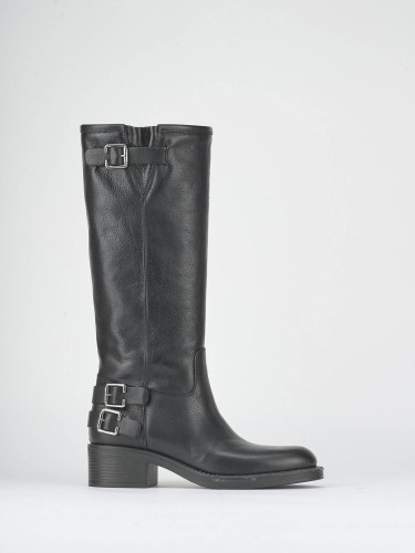 Low heel boots heel 3 cm black leather