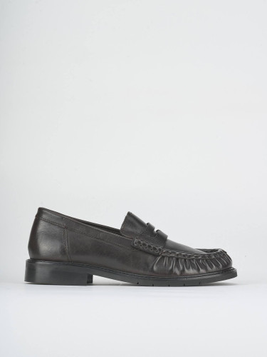 Mocasines tacón 1 cm marrón oscuro cuero