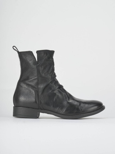 Stivaletti tacco 2cm pelle nero