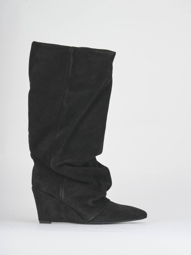 High heel boots heel 7 cm black suede