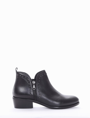 Stivaletto tacco 3cm nero