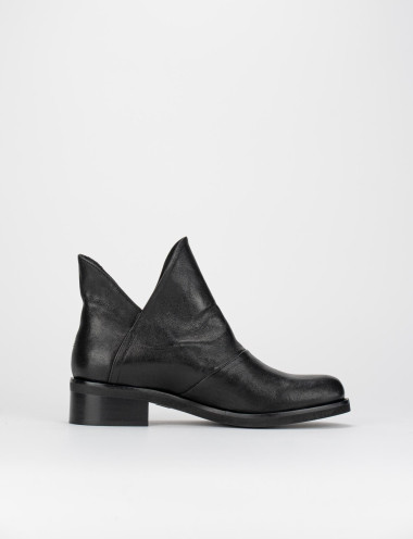 Botines de tacón bajo tacón 2 cm negro cuero