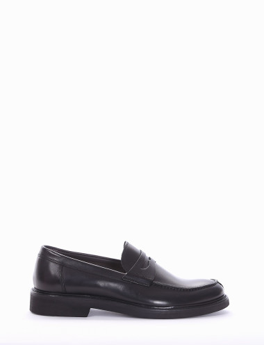 Mocasines tacón 2 cm negro cuero