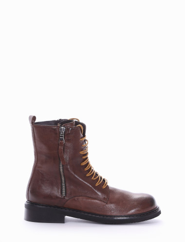 Botas militares tacón 2 cm marrón oscuro cuero