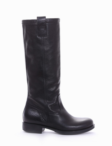 Low heel boots heel 2 cm black leather
