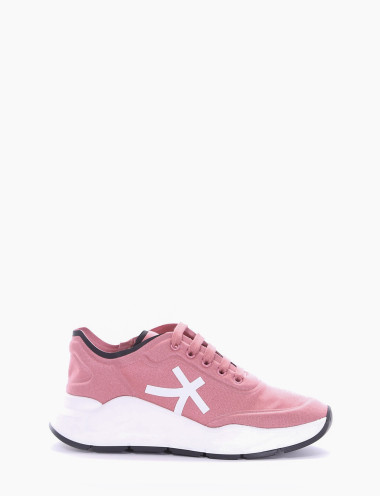 Sneakers pink tissue