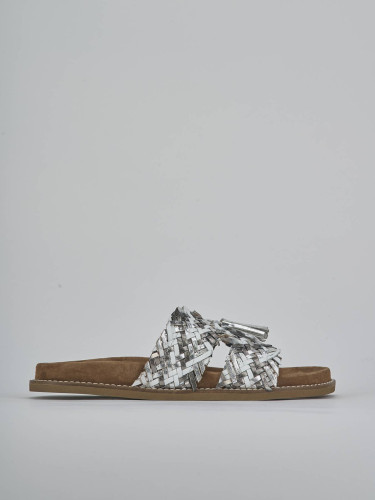 Slippers heel 1 cm silver laminated