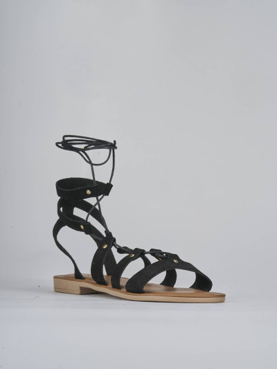 Sandalo tacco 1 cm nero camoscio