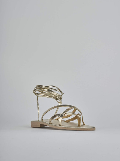 Sandali tacco 1cm laminato oro