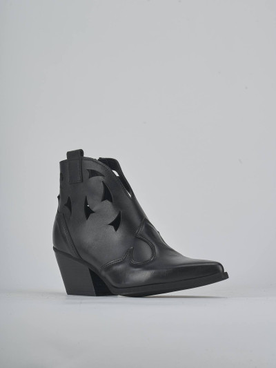 Stivaletti tacco 6cm pelle nero