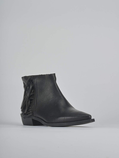 Stivaletti tacco 2cm pelle nero
