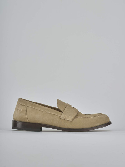 Mocassini tacco 1cm camoscio beige