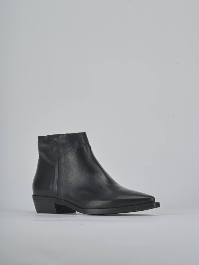 Stivaletti tacco 3cm pelle nero
