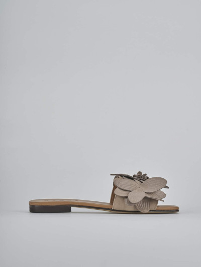 Ciabatte tacco 1cm camoscio beige
