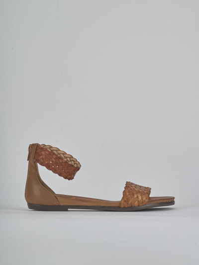 Sandali tacco 2cm pelle marrone