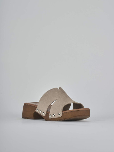 Ciabatte tacco 5cm camoscio beige