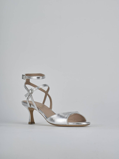 Sandali tacco 5cm laminato argento