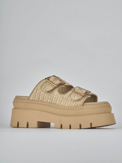 Ciabatte tacco 1cm pelle beige