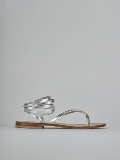 Sandali tacco 1cm laminato argento