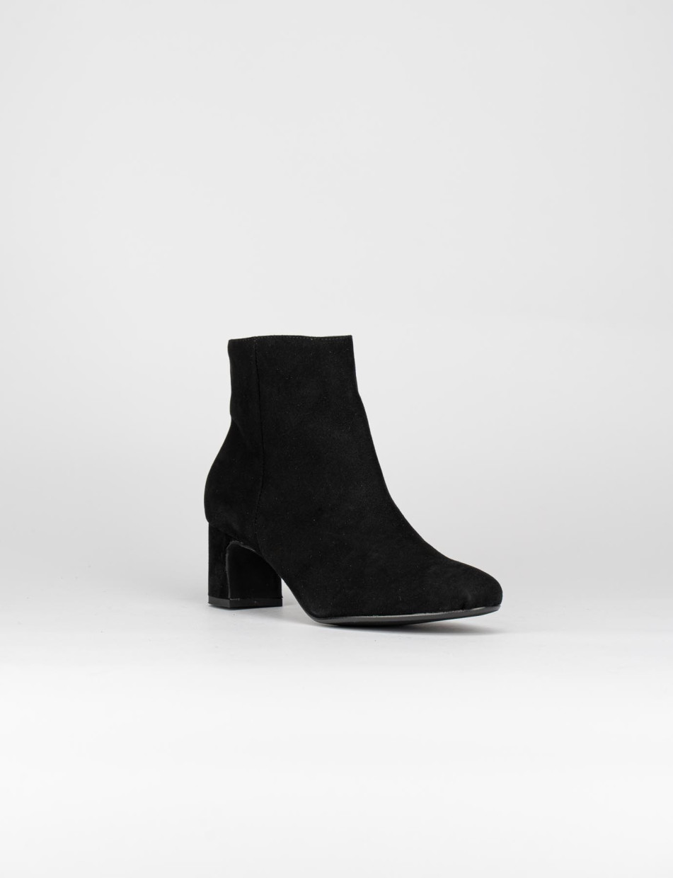 High heel ankle boots heel 5 cm black chamois