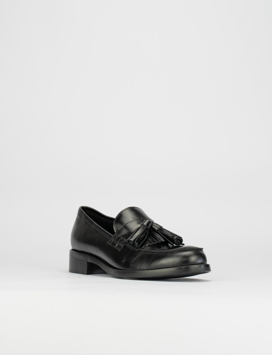 Loafers heel 3 cm black leather