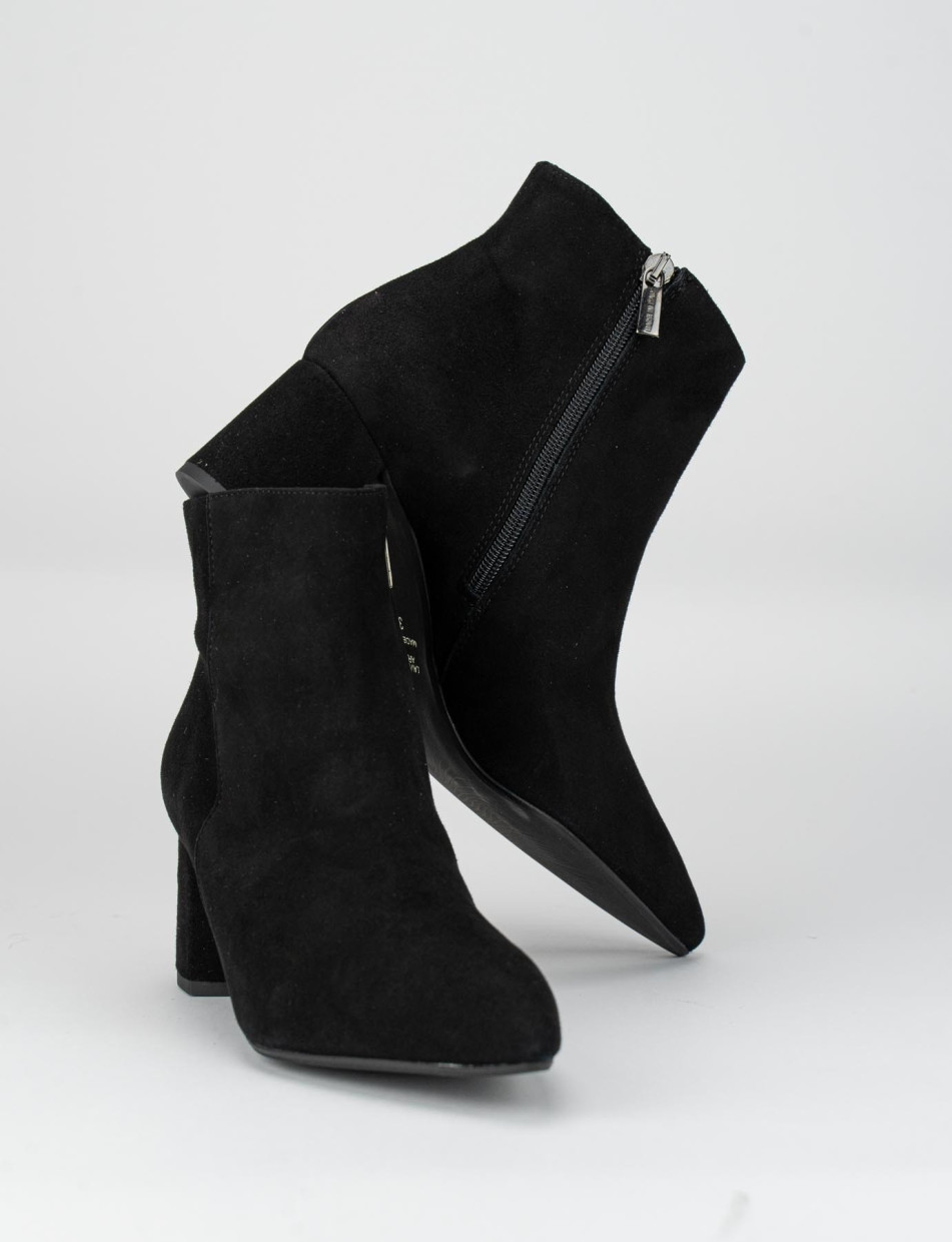 High heel ankle boots heel 5 cm black chamois