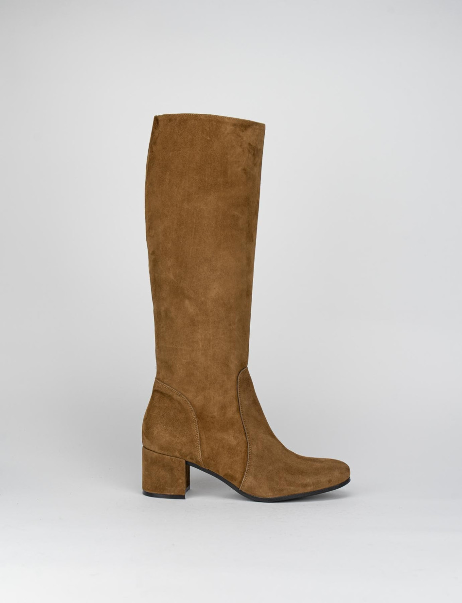 High heel boots heel 5 cm brown chamois