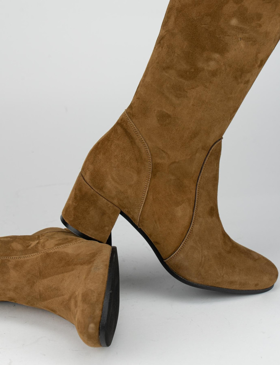 High heel boots heel 5 cm brown chamois