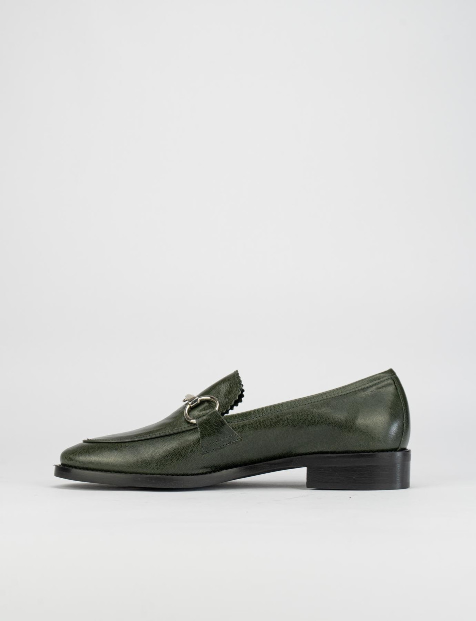 Loafers heel 3 cm green leather