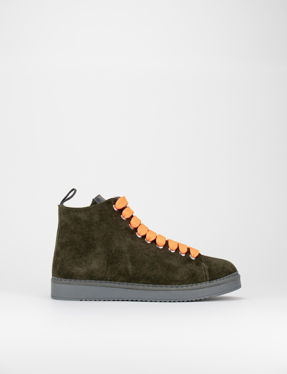 Sneakers green chamois