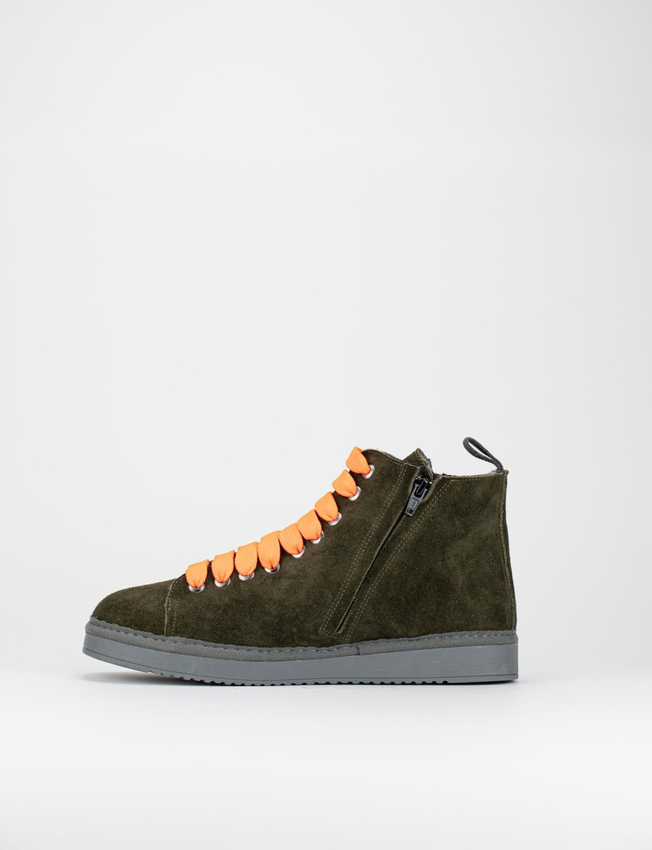 Sneakers green chamois