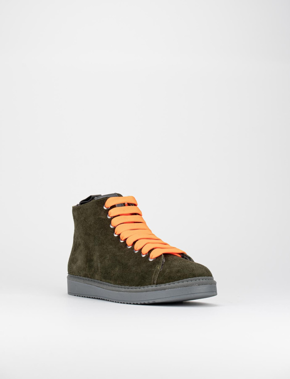 Sneakers green chamois