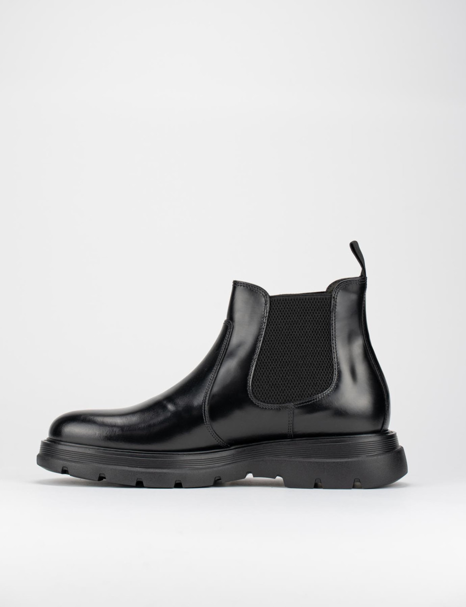Ankle boots heel 1 cm black leather