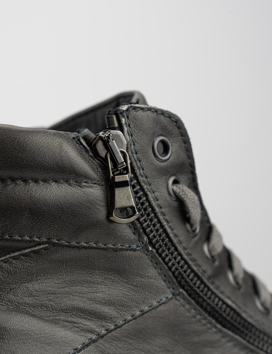 Scarpe con zip laterale uomo hotsell