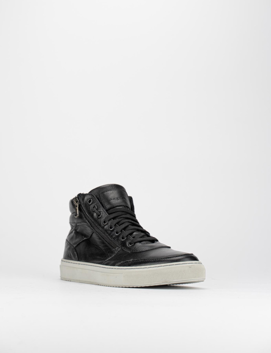 Sneakers black leather