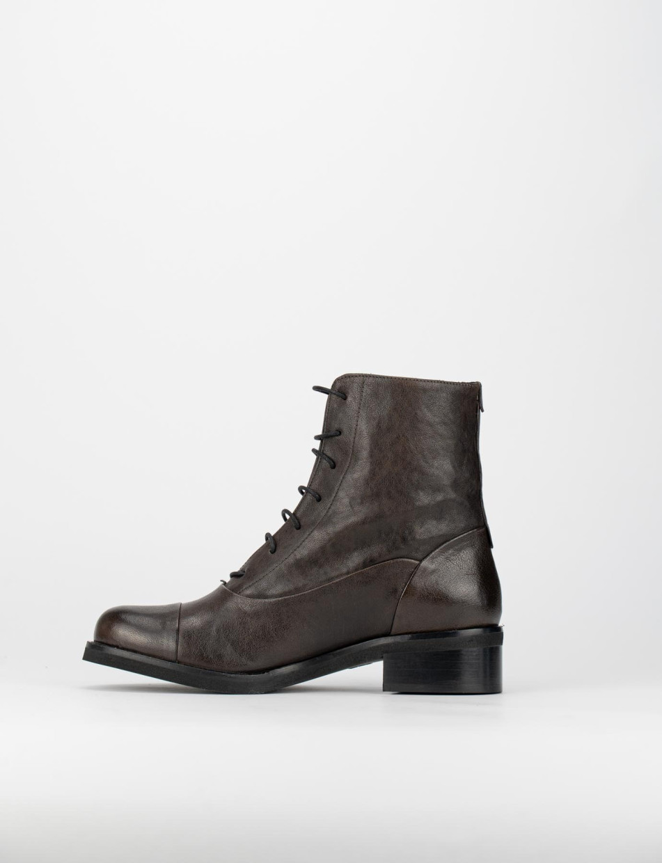 Combat boots heel 2 cm dark brown leather