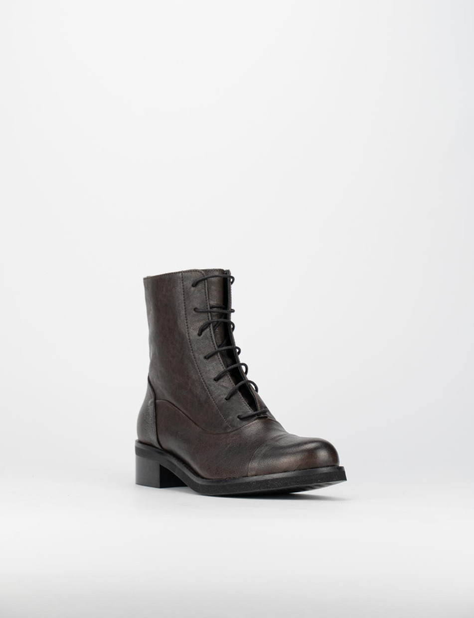 Combat boots heel 2 cm dark brown leather