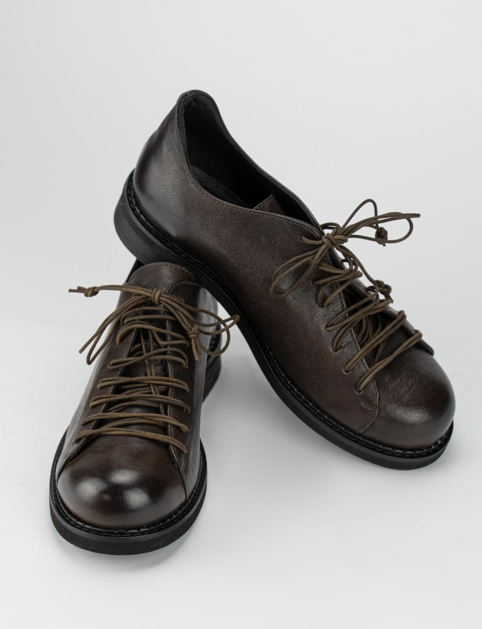 Lace-up shoes heel 2 cm dark brown leather