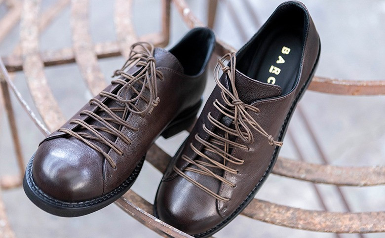 Lace-up shoes heel 2 cm dark brown leather