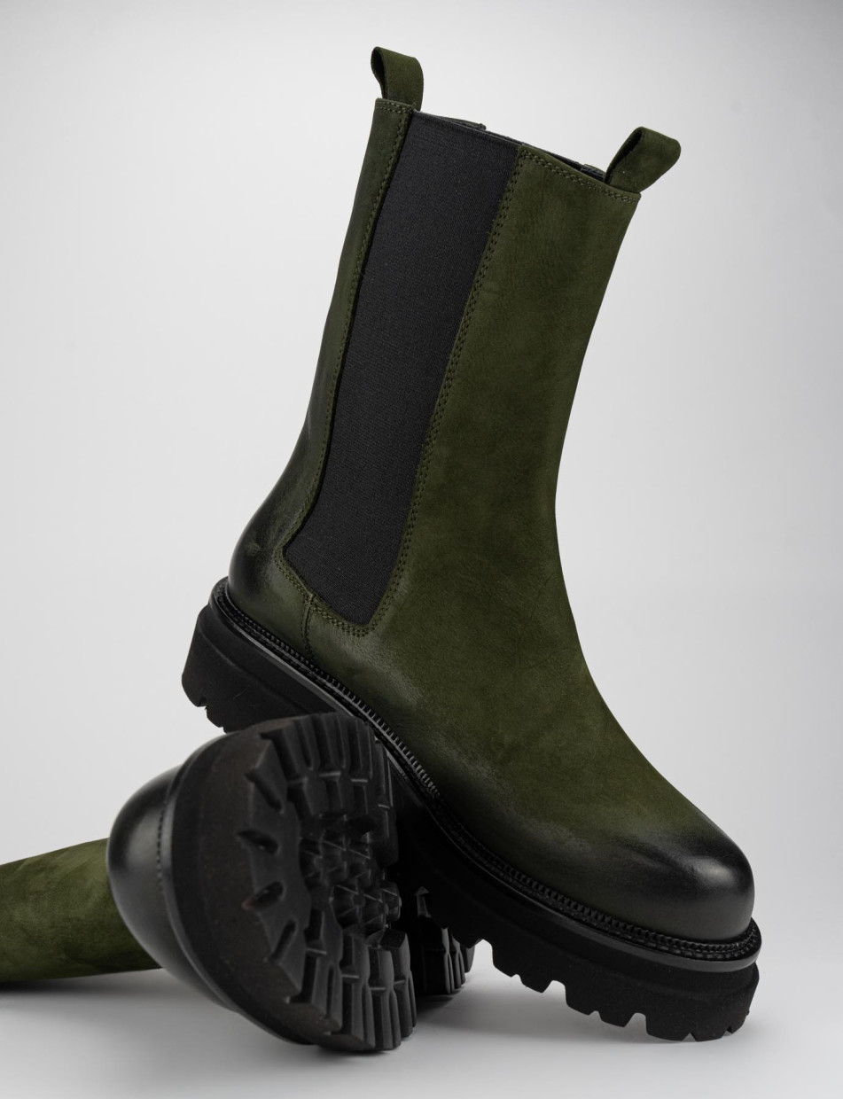 Low heel ankle boots heel 4 cm green